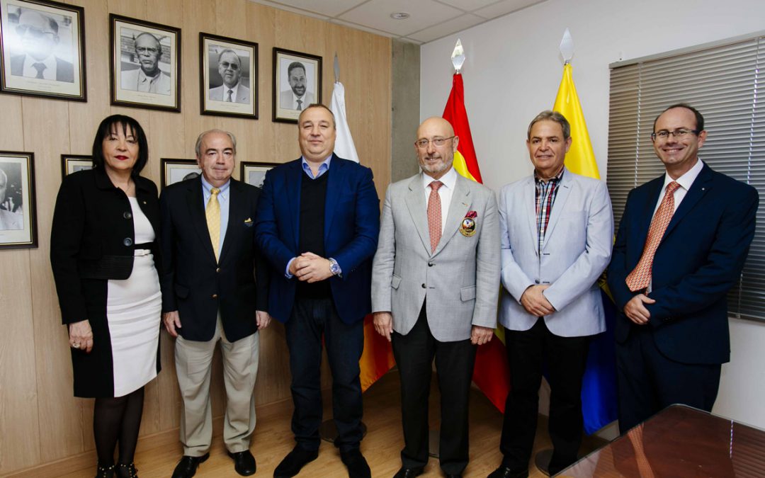 La Fundación Canaria UD Las Palmas y Rotary firman un contrato de colaboración.
